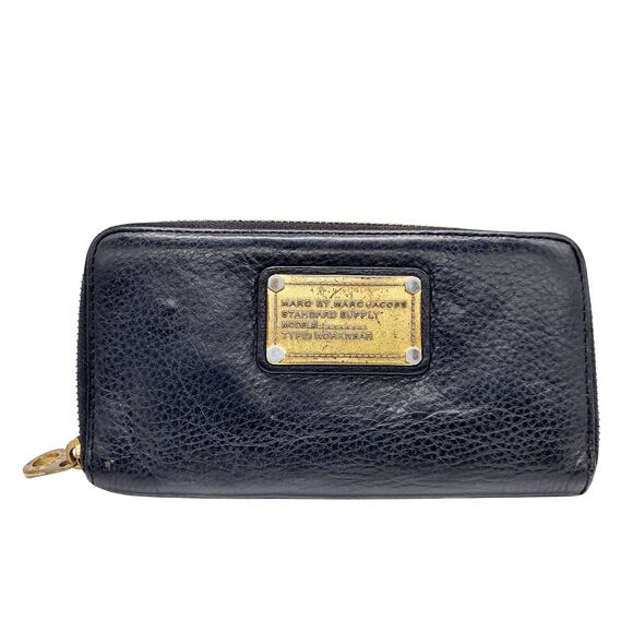 Marc by Marc Jacobs Black Pebbled Leather Zip Around Closure Large Wallet - Picture 1 of 12